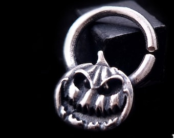 Halloween pumpkin septum ring, Goth septum ring, Jack-o'-lantern, Septum ring 16g, Septum ring 18g, Occult jewelry, Unique nose ring, Spooky