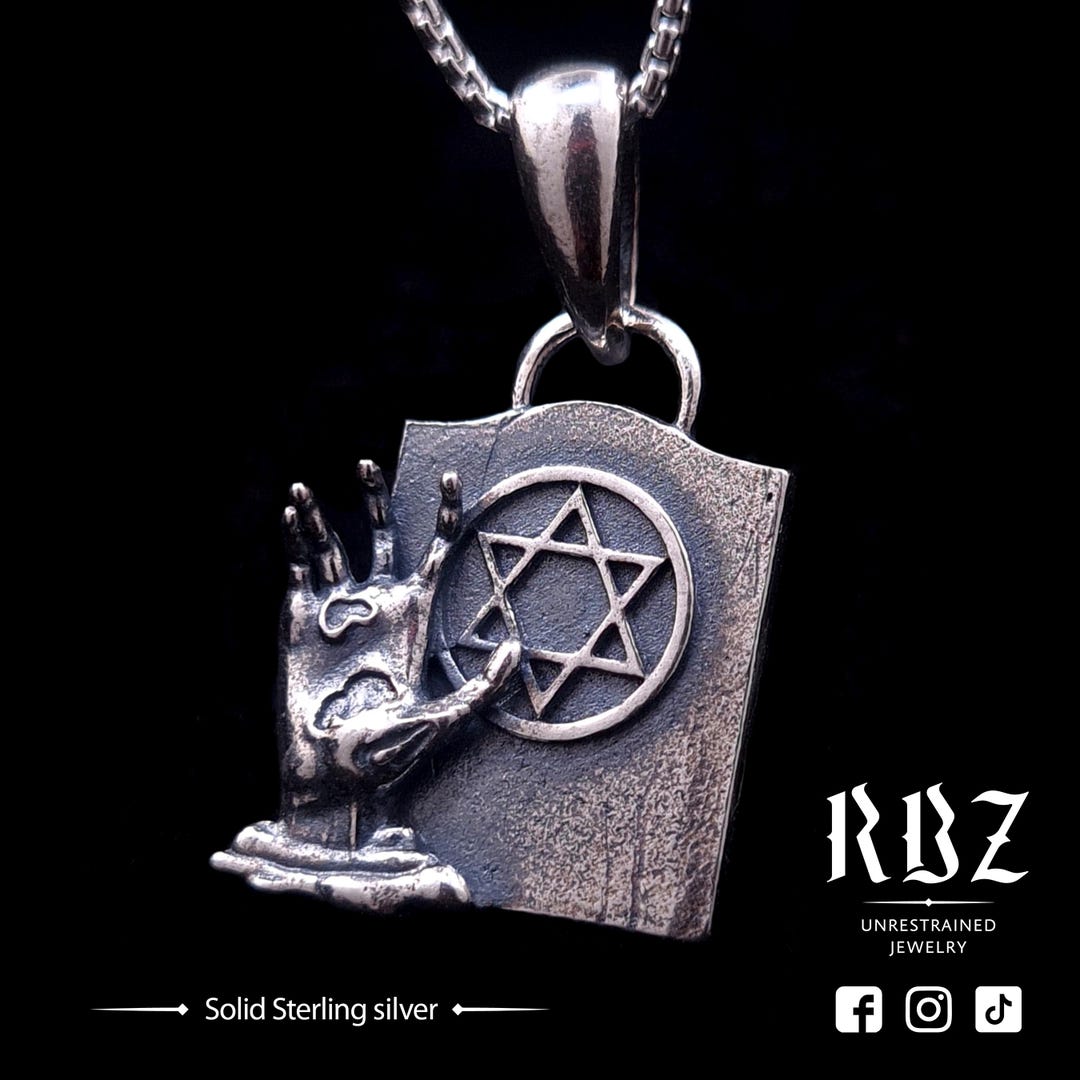 DAVID / Made in Gothic （illuminant Edit） Gothic Star of David Sterling Silver Necklace, Zombie Charm