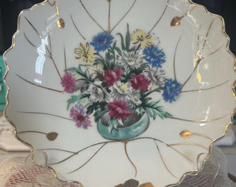 Vintage Japanese Porcelain Leaf Plate 5 sizes | Graduated Floral Gold Gilt Plates | Mid Century Serving Set | Cottage Butter Pat | Unmarked