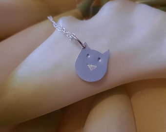 Sterling Silver Cute Cat Head with Triangle Stamped Nose Necklace
