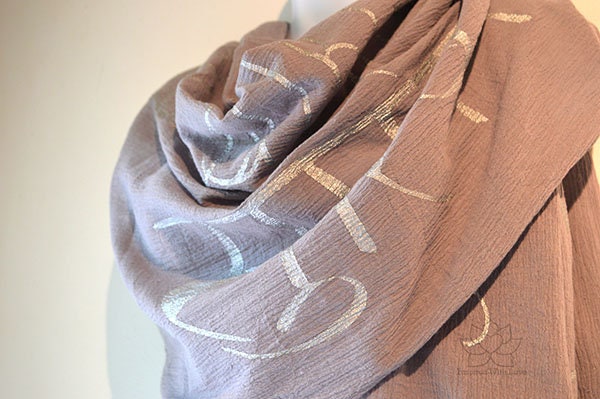 Lokah Samastah Sukhino Bhavantu Custom Script Scarf 100% Cotton Gauze, Mantra Yoga Scarf, Sanskrit Meditation Yoga Teacher Spiritual Gift