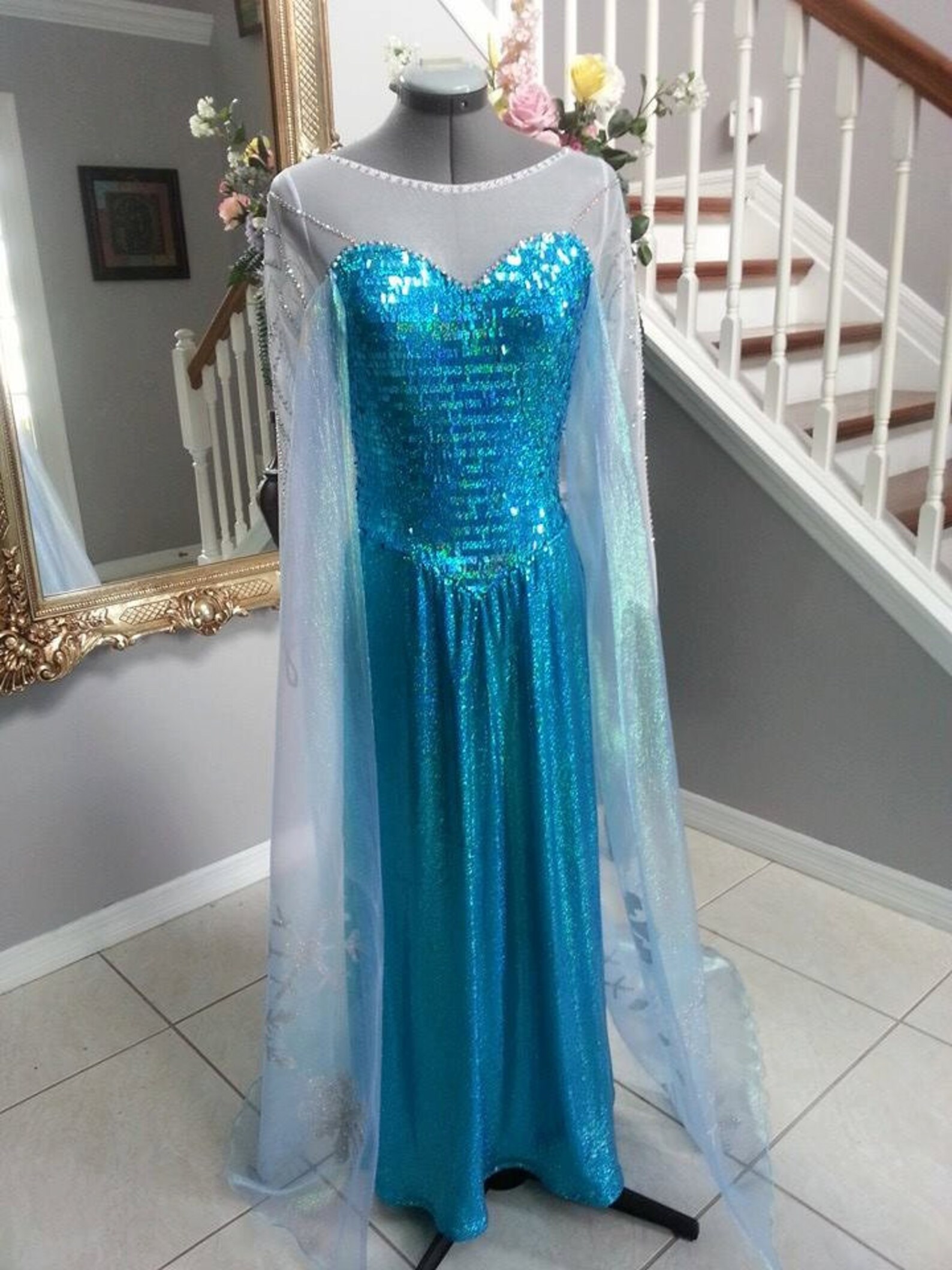 elsa frozen costume for adults