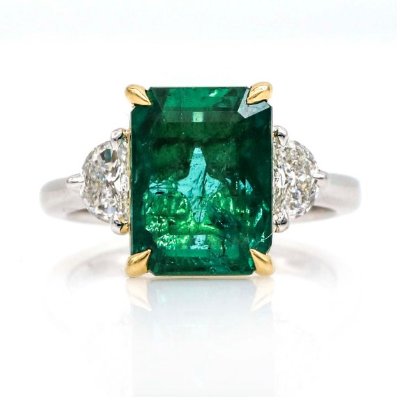 5.80 ct Emerald and Diamond Statement Ring in Pla… - image 2