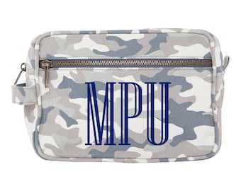 Monogrammed Camo Dopp Kit, Monogrammed Toiletry bag, Men's Toiletry Bag, Groomsmen Gift, College Gift, Women't Toiletry Bag