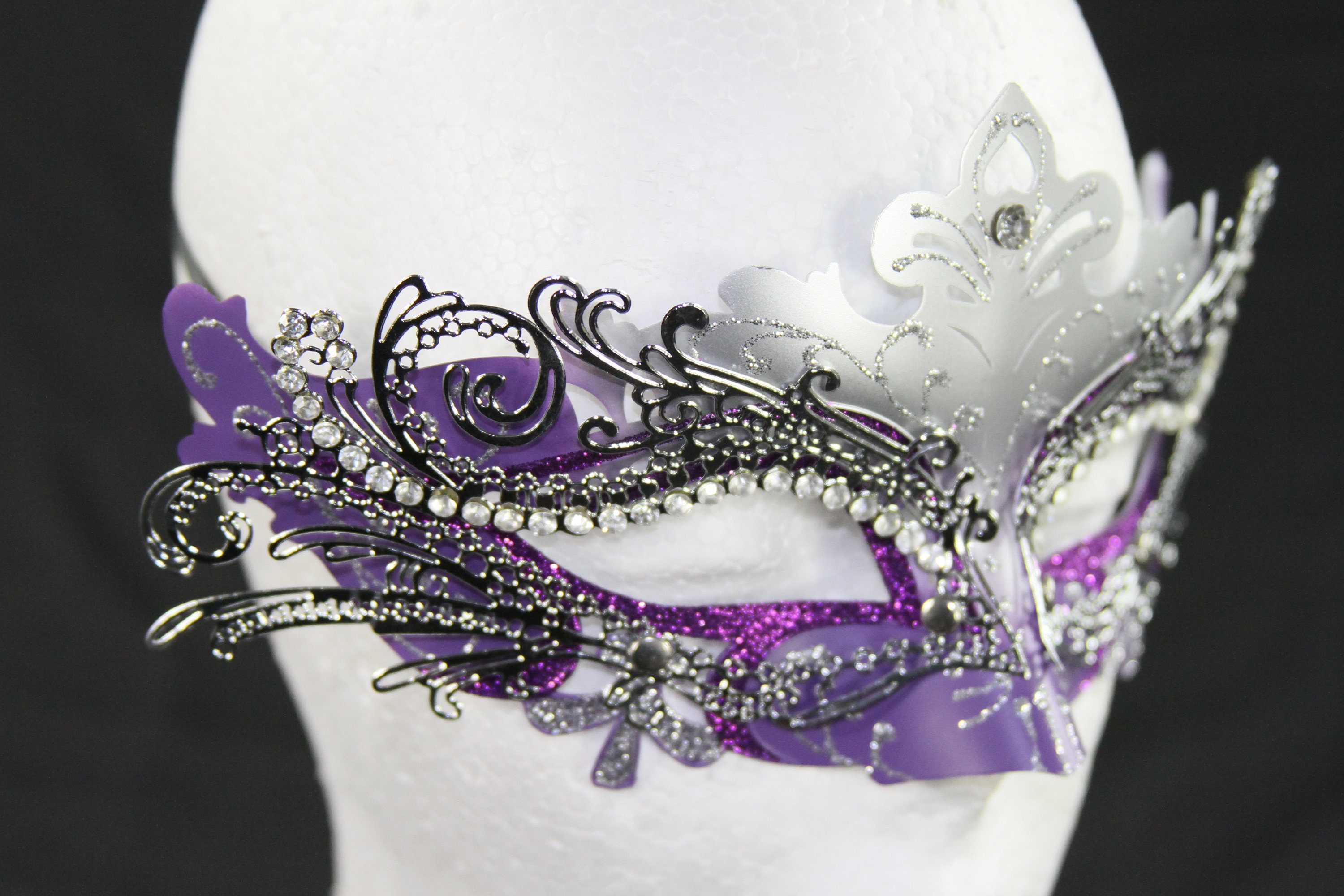 Purple SIlver Men/'s Venetian Mask Masquerade Laser Cut Mardi Gras Wedding Prom