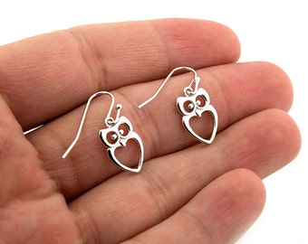 Sterling silver 925 Owl Earrings, Dangle Earrings, cute owl earrings, Animal lover Jewelry E09