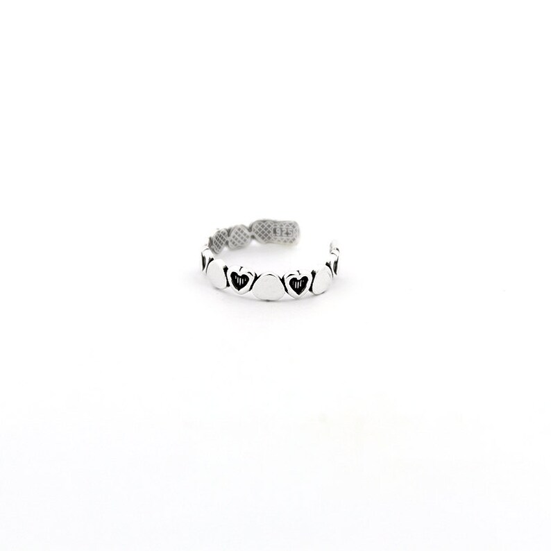 T-118 sterling silver knuckle ring Heart design above knuckle ring adjustable midi ring also toe ring