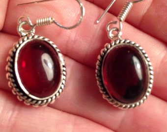 Sterling Silver Earrings / Red Quartz Earrings / Dangle Earrings / Vintage Earrings (Item#EE461)