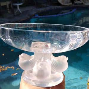 Lalique Nogent Sparrow Crystal Compote Bowl: Signed French Art Glass