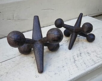 A Pair (2) VTG MCM Attributed to Bill Curry Design Rustic Iron Metal Sculpted Jax