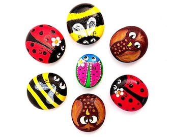 Owl, Bee, Bugs, ladybird Pebbles, Wood Art, Handpainted, Wooden Ornament, Small gift. Stocking Fillers.