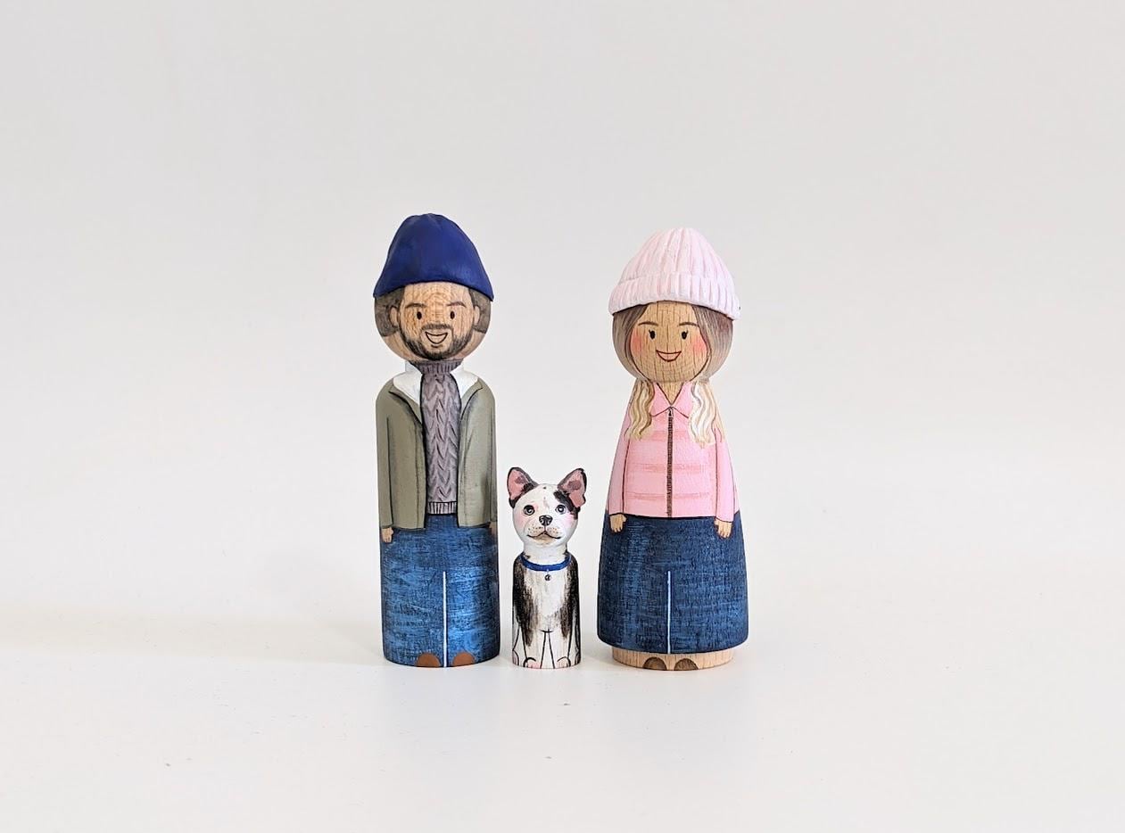 Couple with Pets - Custom Figures / Couple Portrait Peg Dolls / Personalized Anniversary Gift / Thanksgiving Gift / Festive Decor