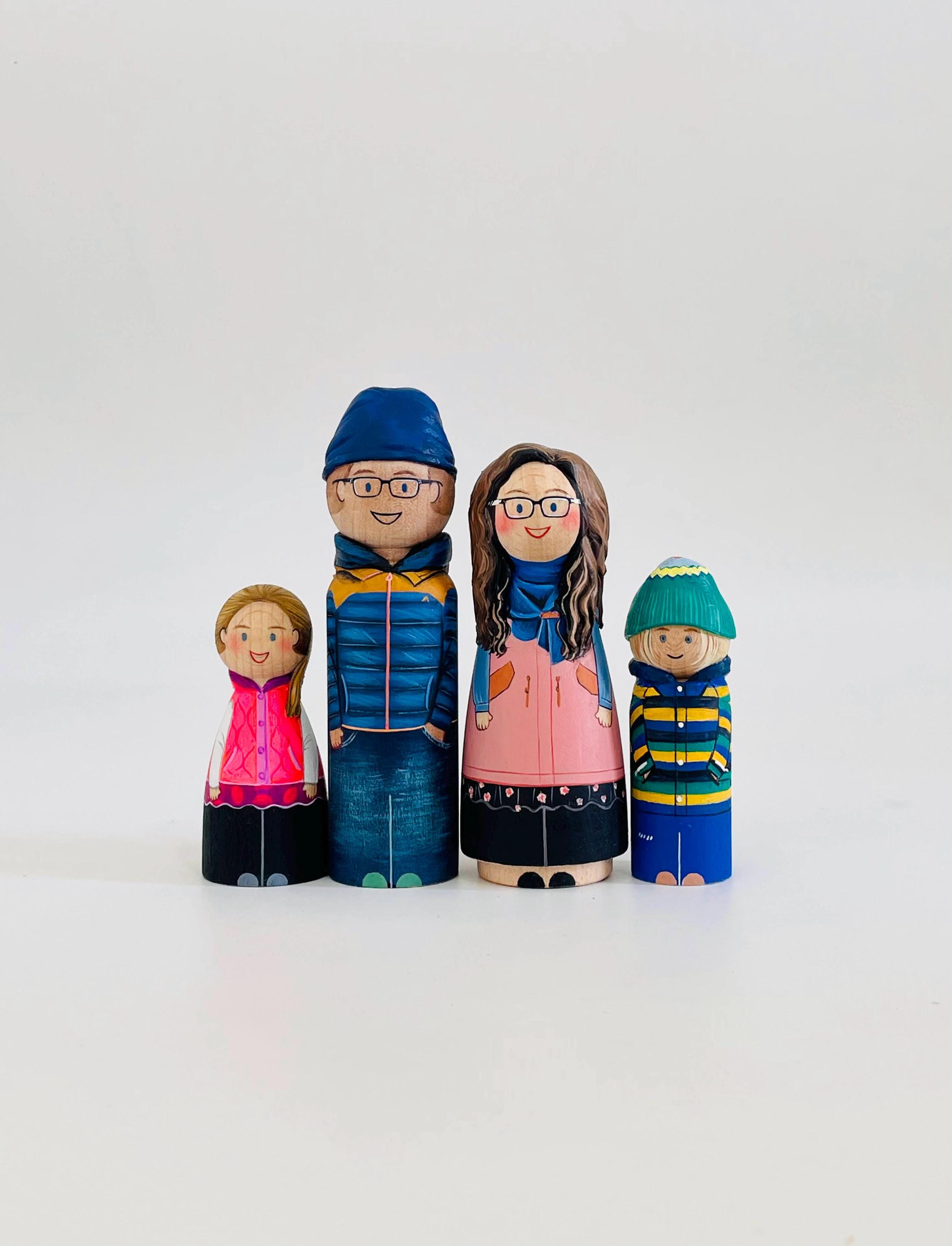 Mother's Day Gift / Custom Family Figures / Personalized Family Gift / Thanksgiving Gift / Gift for Parents