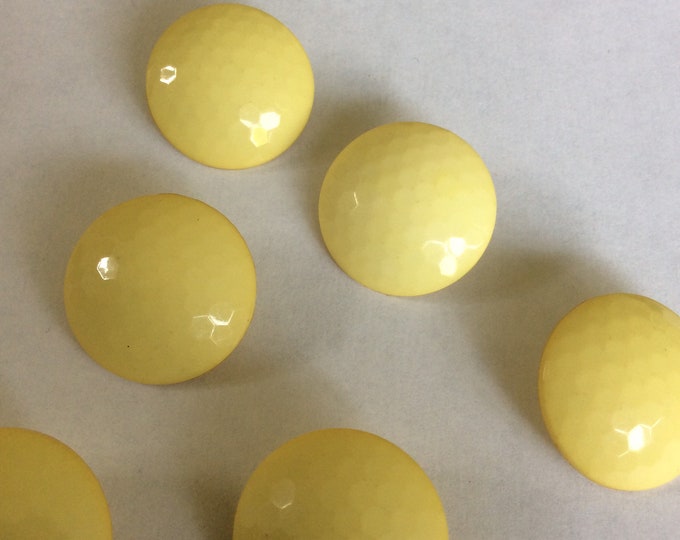Pack 6, 22 mm diameter,  yellow plastic  buttons