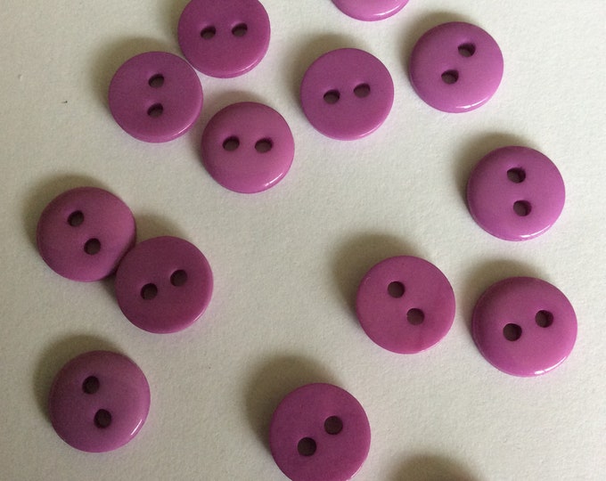 Pack 15 ,9 mm Purple  2 hole  buttons