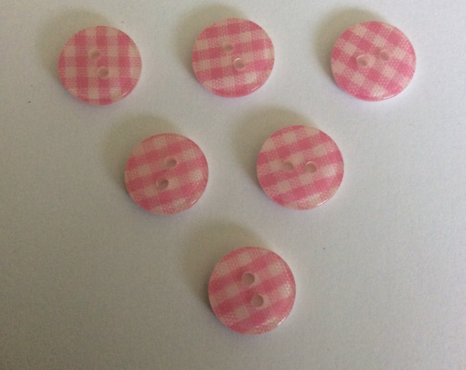 Pack 6 , 12 mm pink gingham 2 hole  buttons