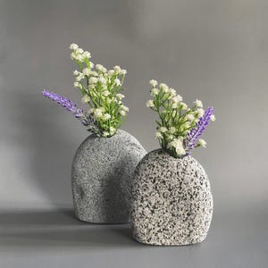Handcrafted Granite Stone Vase: Elegant Floral Arrangement Decor - Medium 4.5" Tall, 1" Hole