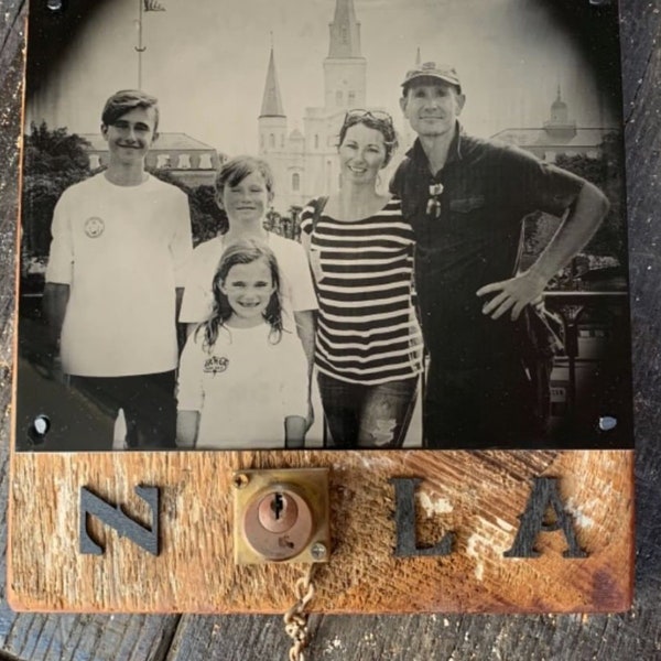 Custom tintype mounting