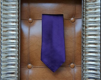 RALPH LAUREN TIE.