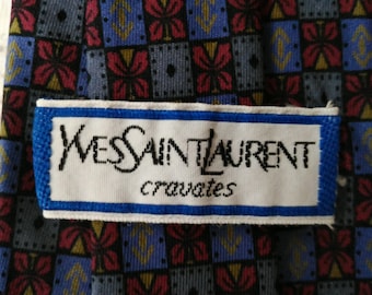 YVES SAINT LAURENT