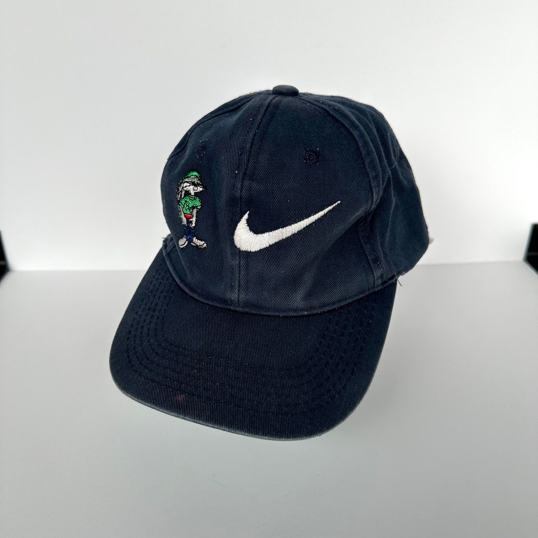 looney tunes nike outfit