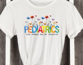 Camiseta de pediatría PNG, camiseta de flores de pediatría, camiseta de pediatría PNG, camiseta de enfermera de pediatría, camiseta de enfermera linda, regalo de enfermera pediátrica, camiseta de enfermera