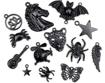 New Fashion Black Plated Chrams Spider Star Wings Butterfly Horse Metal Alloy Pendant DIY Charms for Jewelry Making Findings