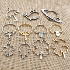 10pcs Geometric Hollow Metal UV Resin Craft Blank Frame Bezel Epoxy Pendant Tray For DIY Jewelry Necklace Making Accessories image 6