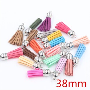 10pcs 38mm 55mm Full length Suede Tassel Per Portachiavi Cellulare Straps Gioielli Charms, Tasseli in pelle con cappellini d'oro bronzo d'argento 38mm-Mix Silver