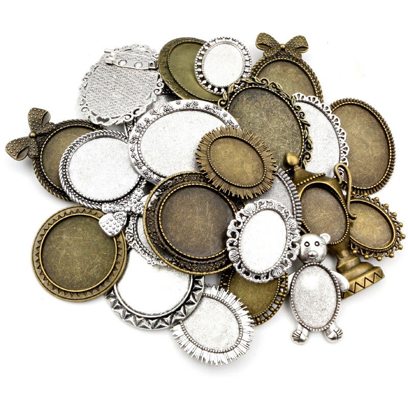Broche Vintage Camée Calcaire – Années 60, Jolie, Occasion
