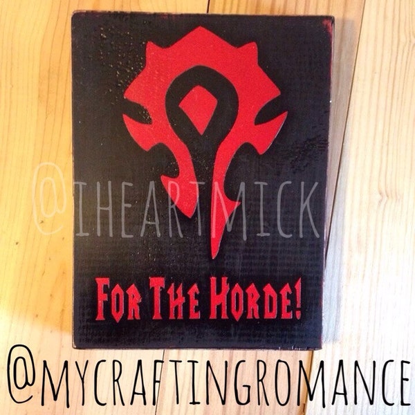 World of Warcraft - Horde Symbol - 5.5 x 7 inch Painted Wood Sign with Key Rings - Black and Red - Small Wood Sign - Small Wood Sign