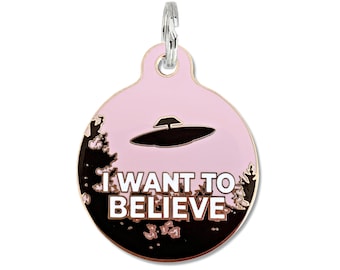 UFO Dog Tag Personalized "I Want to Believe" Double Sided Durable Enamel Pet ID Tag for Dogs, Laser Engraved Dog Tag Supply