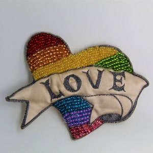 Rainbow LOVE heart beaded brooch badge pin bespoke hand beaded embroidered brooch perfect fashion or wedding accessory 画像 10