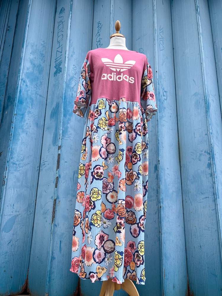 50's blue polka dot dress Vintage 50s 60s short sleeve navy silk dress with white polka dots main image 0