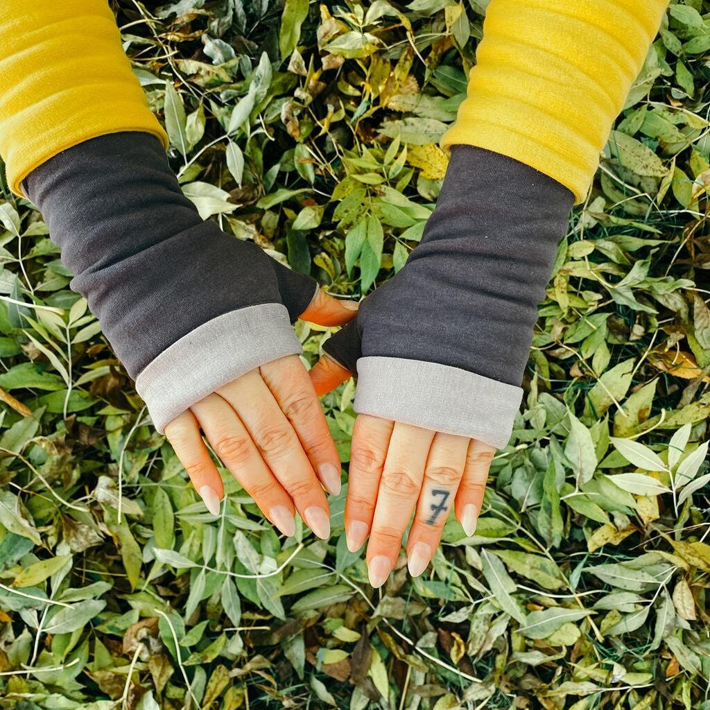 小物 SGSB REVERSIBLE FINGERLESS GLOVE SGSB REVERSIBLE FINGERLESS GLOVES .10 [NAVY] – SUBLATIONS