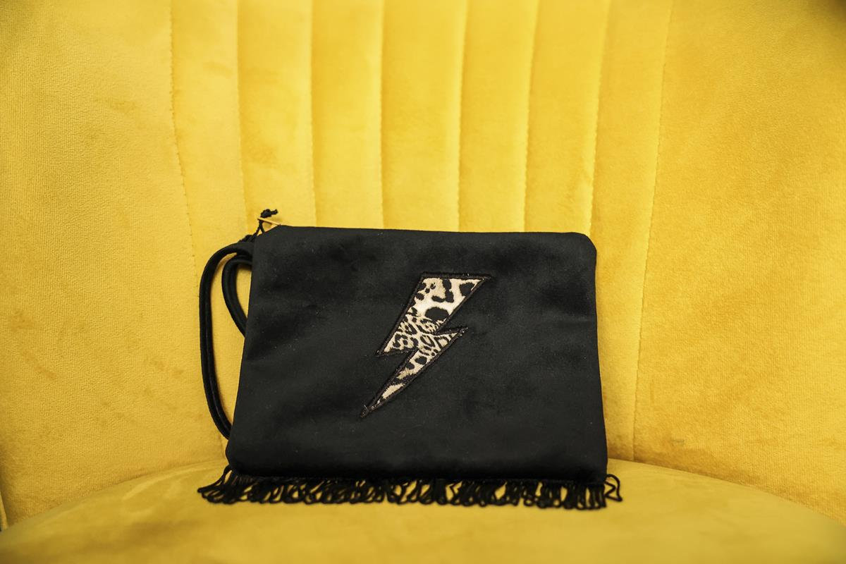 Rock velvet bowie clutch hotsell