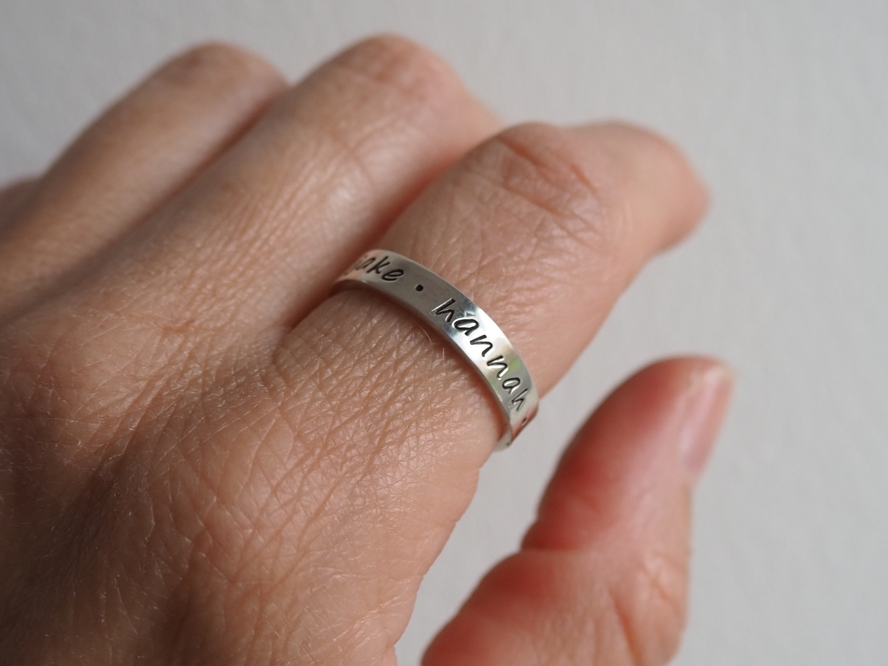 新品THE LETTERING SILVER RING M 19号￥96,800 Sterling Silver Initial Z Ring With 10 Sparkling Red CZ