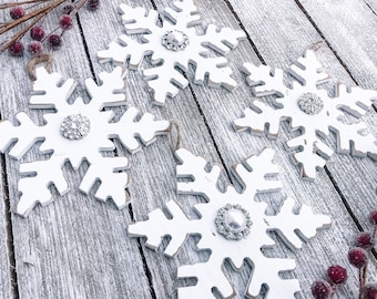 Rustic Chippy Snowflake Ornament with Vintage Broach - Vintage Ornaments - Vintage Broach Ornaments - Farmhouse Ornament - Chippy Ornament