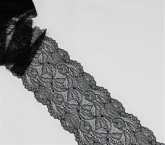 Französische elastische Spitze aus Calais in schwarz 19cm breit Französische elastische Spitze aus Calais in schwarz 19cm breit