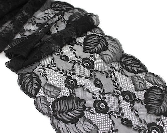 2,25 meter elastic french lace from Calais, brace making