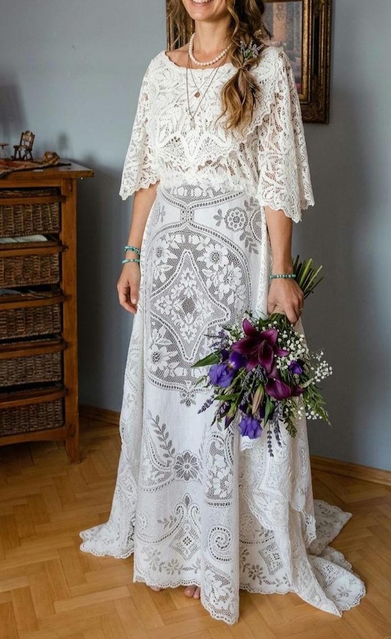 vintage lace beach wedding dress Ooak overdress with doily,Collage wedding dress,beach wedding JDY - Wrap Mini Size Clothing:XXX Large flowy beach wedding dress Wanna get a dress solid dress