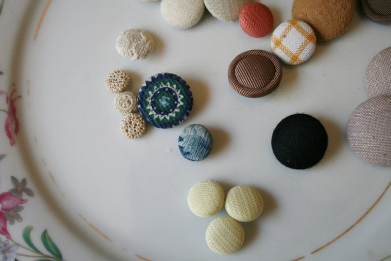 Vintage Cloth Covered Shank Buttons, Sewing Buttons