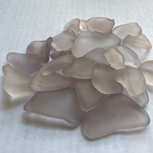 Light Lilac Genuine Beach Glass Pieces 25 Pieces Smooth Unique Shaped Glass Chips