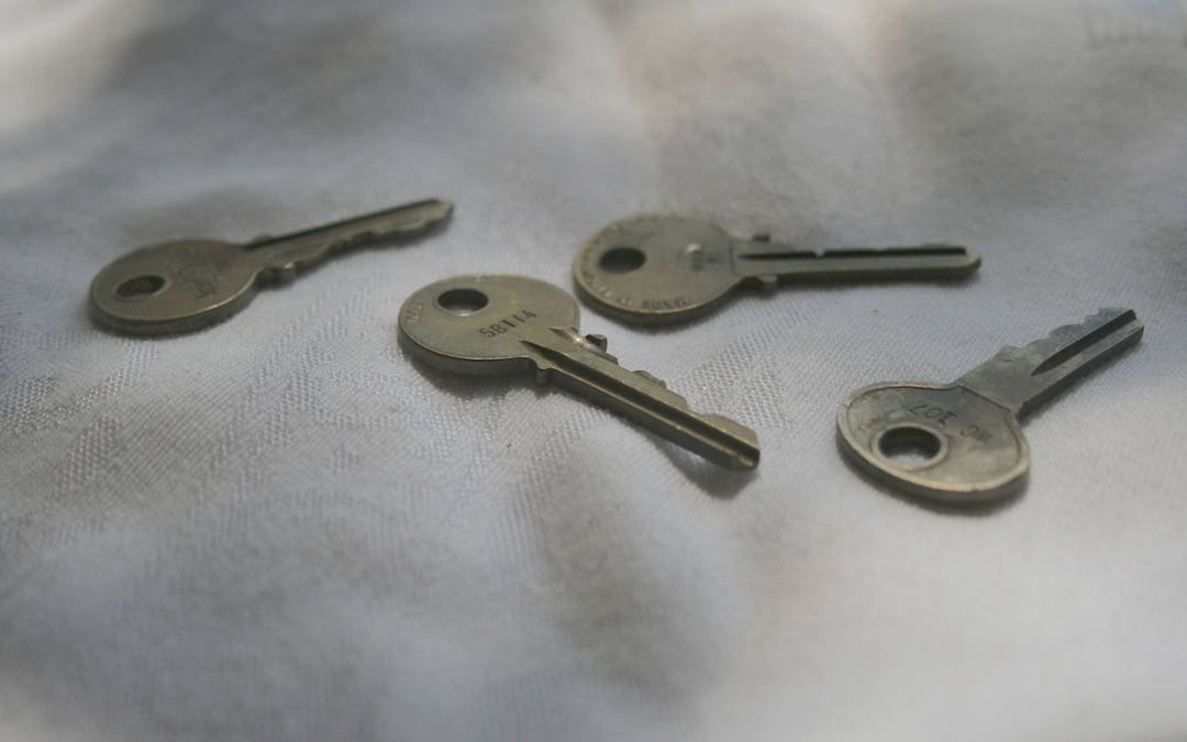 Old Brass Keys Great for Jewelry, Scrapbooking or Mixed Media Supplies
