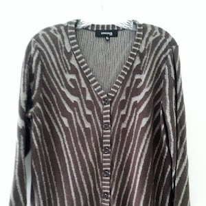 Jones Wear Petite Women’s V-Neck Cardigan Top, Button Front Brown and Beige Sweater Shirt PXL