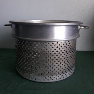 Vintage Metal Steamer Basket/Strainer with Handle Kitchenware Cooking Utensils