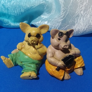 Seated Pig Figurines in Sunglasses and Pants, Statuettes Ornaments Collectible Cute Farm Animals Farmhouse Rustic or Eclectic Decor
