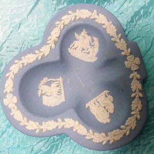 Vintage Trefoil/Clover Ashtray, Wedgewood Jasperware Pottery - Pin Dish, Trinket Tray, Ring Dish, Change Plate, Baby Blue White, Collectible