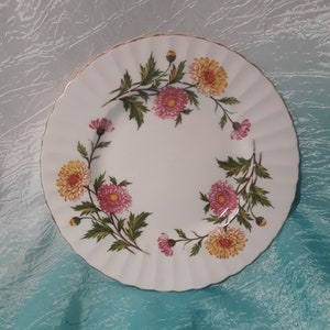 Royal Tuscan Fruit Snack Dessert Plate Pink & Yellow Floral on White w/Gold Trim Fine Bone China Tableware Collectible Home Decor 8 1/4 Vtg