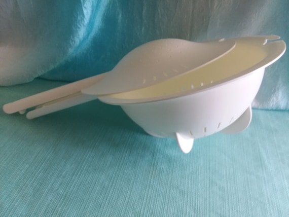Tupperware, Kitchen, Vintage Extra Large Tupperware Large Colander  Strainer With Lid White